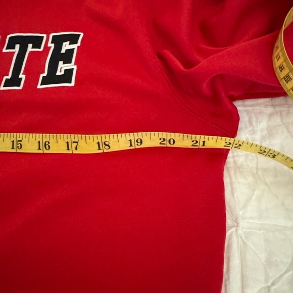 NC State Wolfpack Red Pullover Hoodie Sweatshirt Mens Sz M Medium Colosseum - Picture 6 of 8